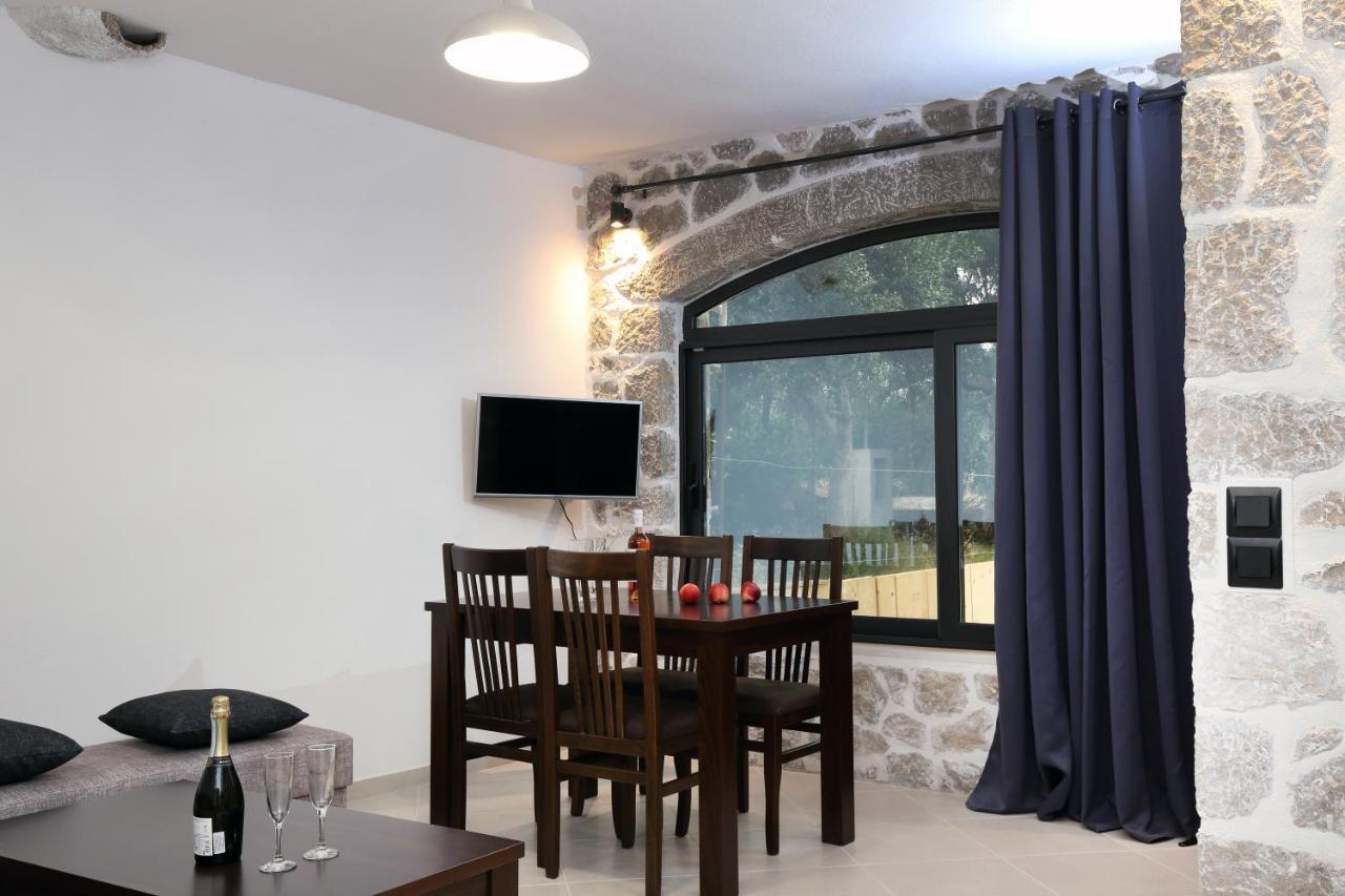 Villa On The Sea Agia Marina  Екстер'єр фото