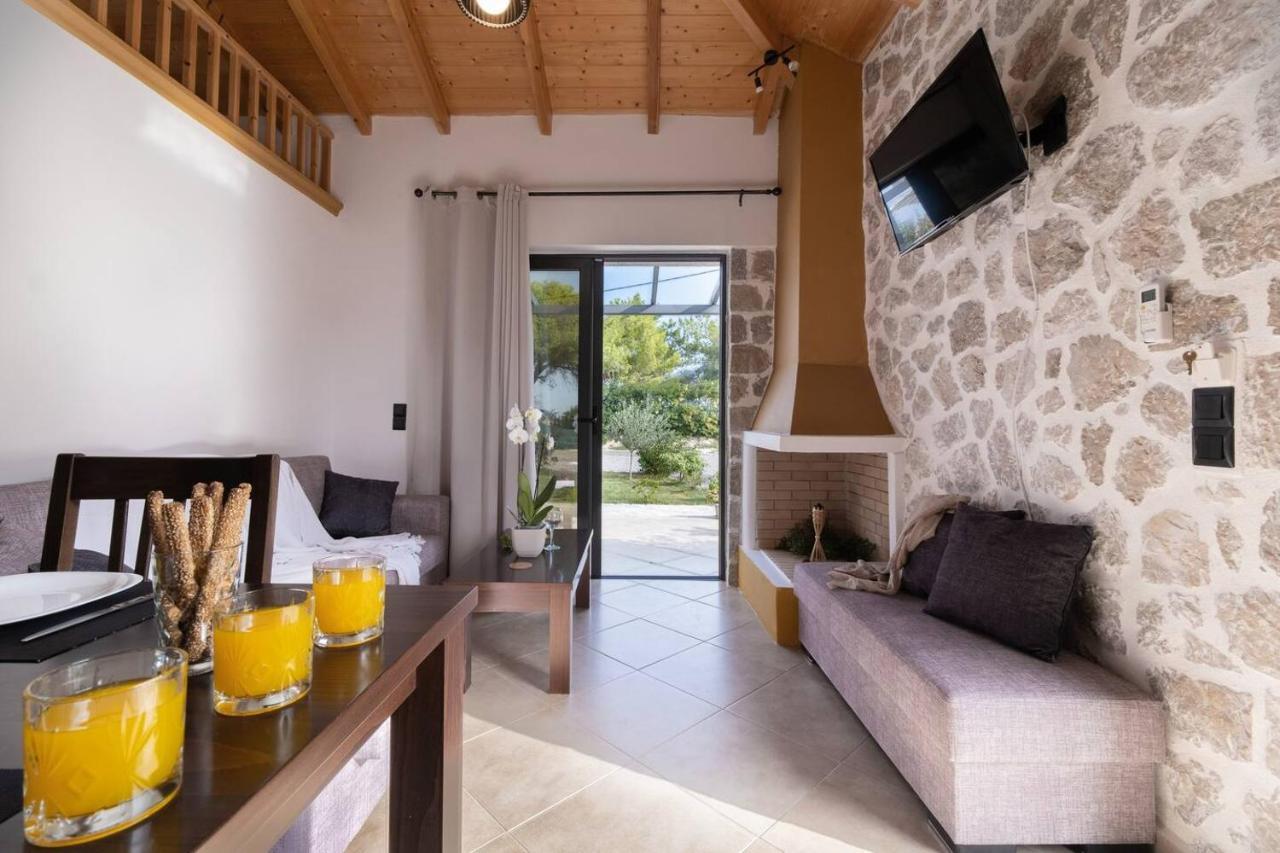 Villa On The Sea Agia Marina  Екстер'єр фото
