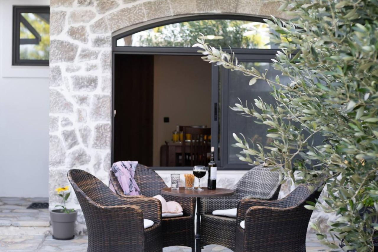 Villa On The Sea Agia Marina  Екстер'єр фото