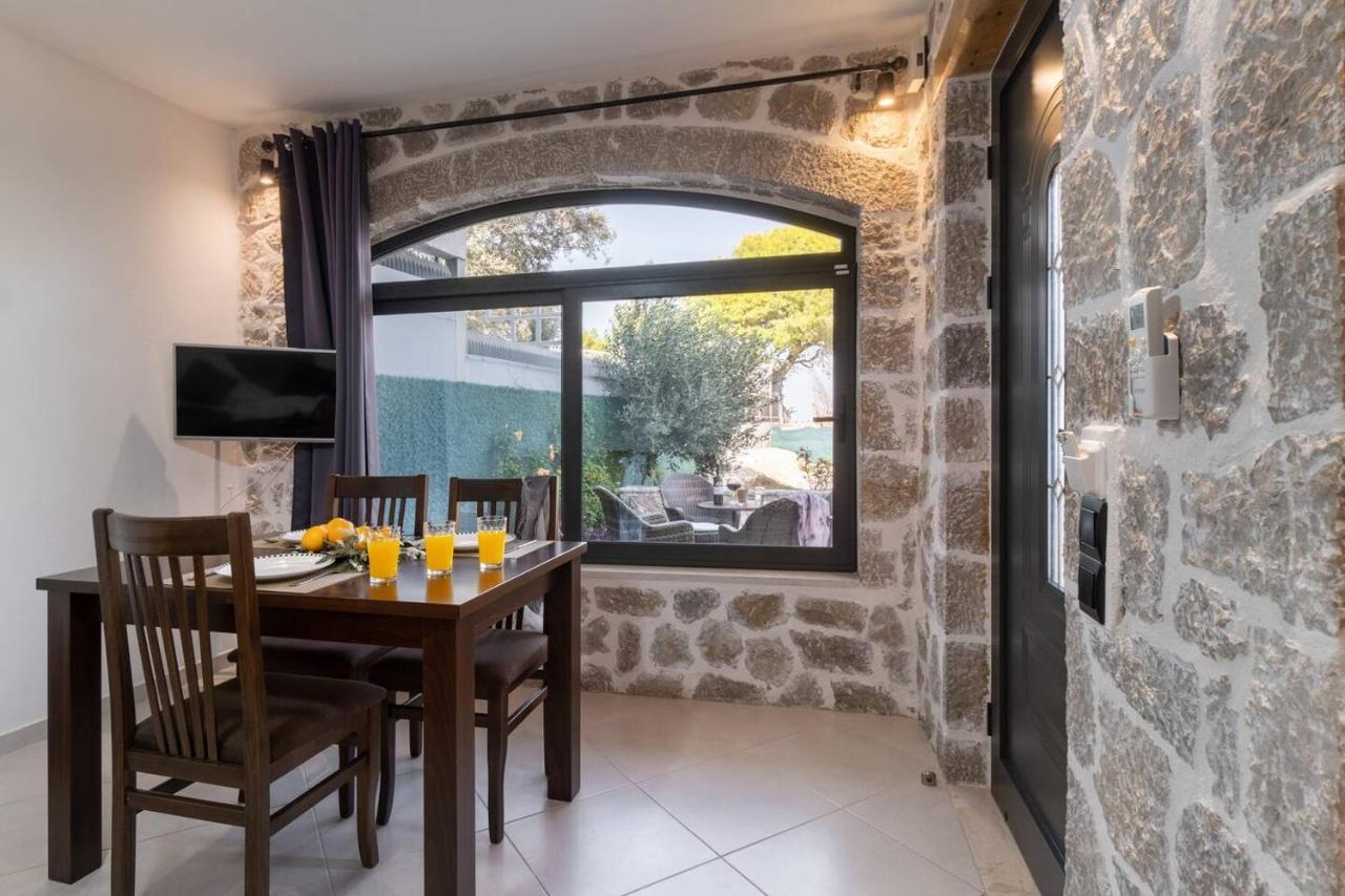 Villa On The Sea Agia Marina  Екстер'єр фото