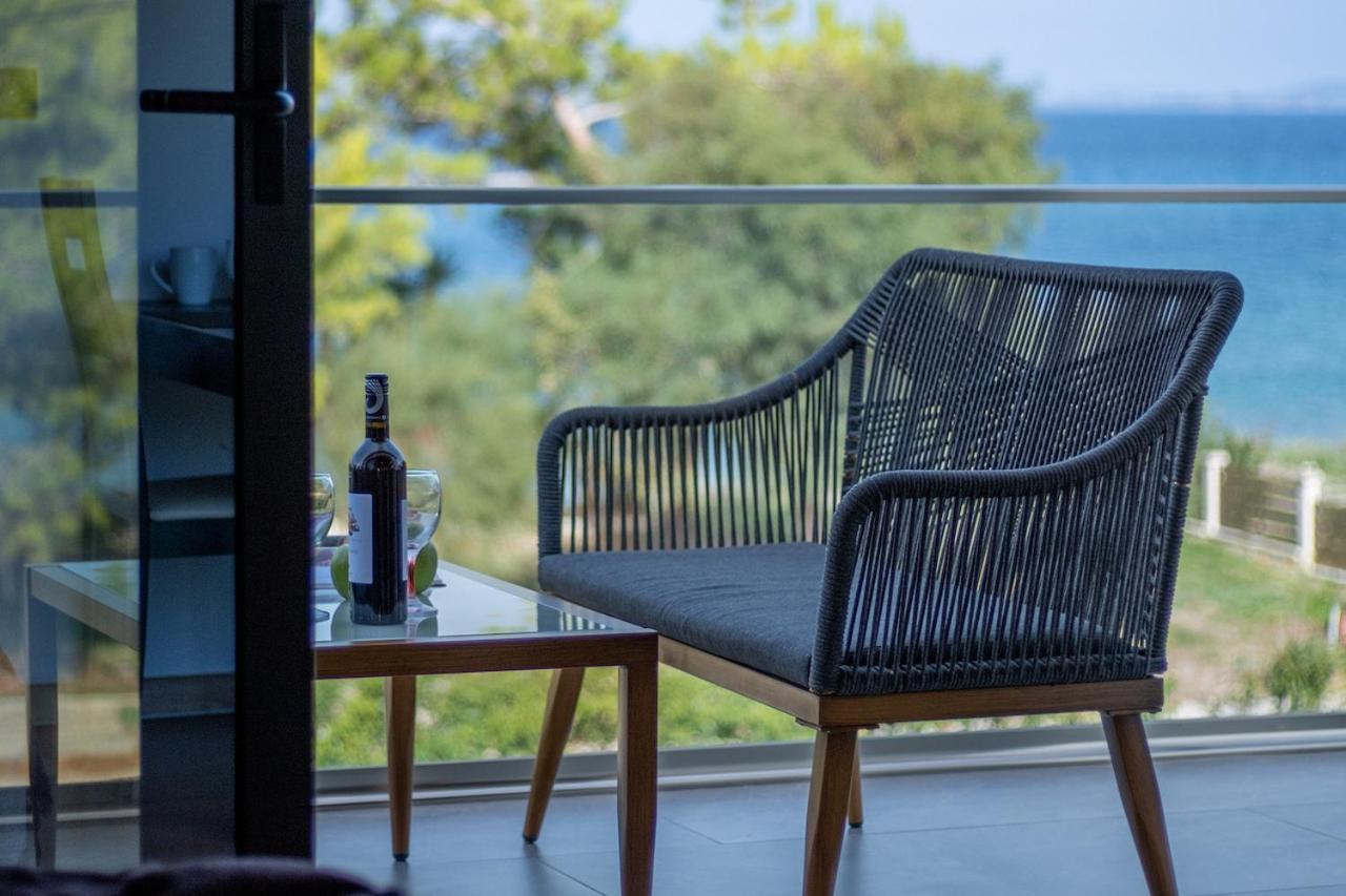 Villa On The Sea Agia Marina  Екстер'єр фото