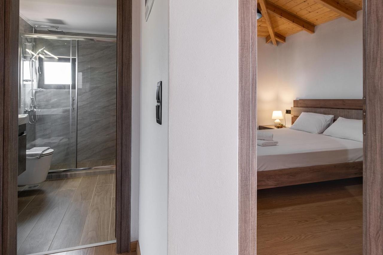Villa On The Sea Agia Marina  Екстер'єр фото