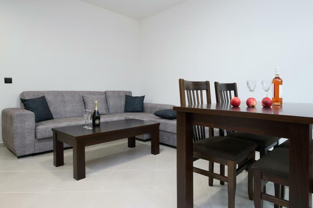 Villa On The Sea Agia Marina  Екстер'єр фото